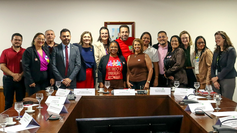 Diretoria do Sindicato conversa com lideranças políticas estaduais e nacionais no Distrito Federal, em Brasília