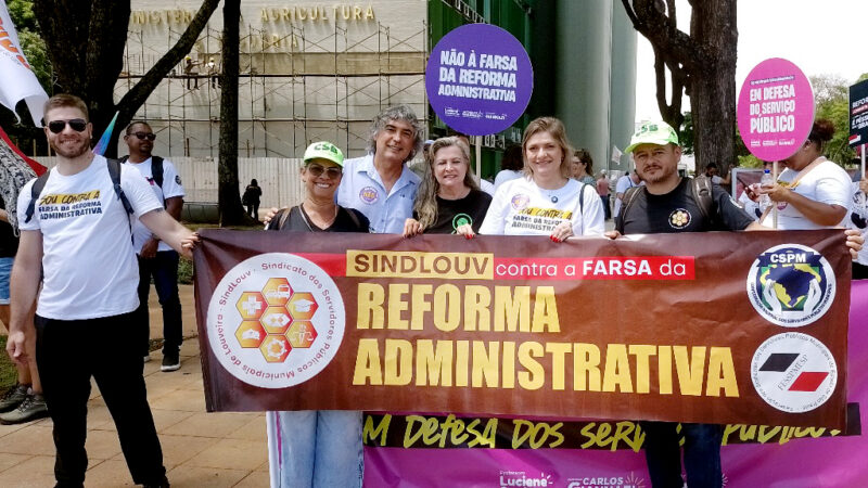 Dirigentes do Sindlouv se unem a milhares de Servidores e lotam Esplanada em Marcha contra Reforma Administrativa, em Brasília/DF